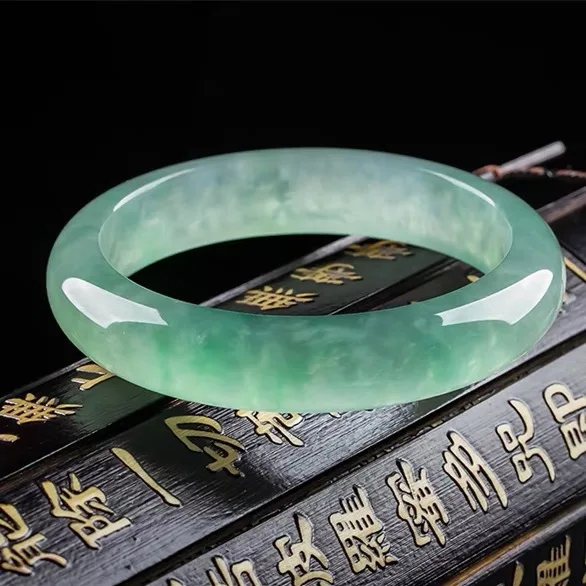 Natural Myanmar jadeite bracel - Coordinates Bracelet avis et prix