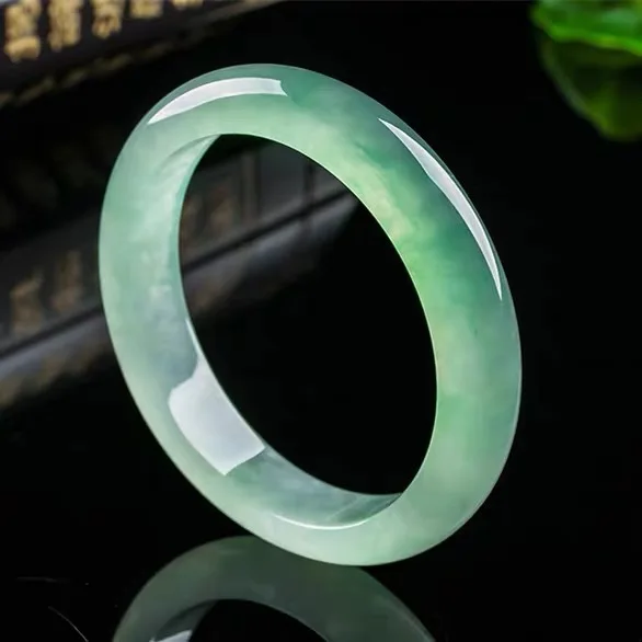 Natural Myanmar jadeite bracel - Coordinates Bracelet avis et prix
