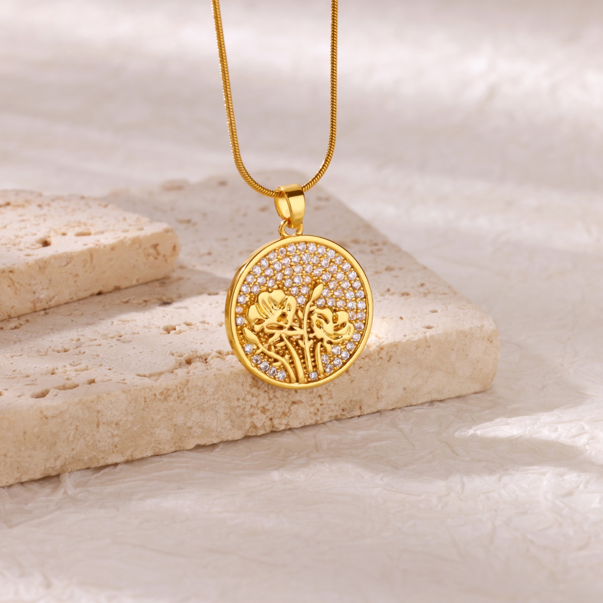 Zircon Flower Necklaces For Wo - Birth Flower Necklace avis et prix
