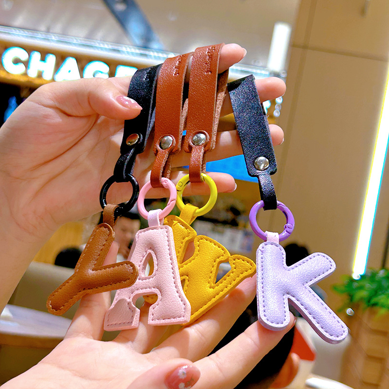 Creative PU Leather 26 Letter  - Monogram Keychain Leather avis et prix