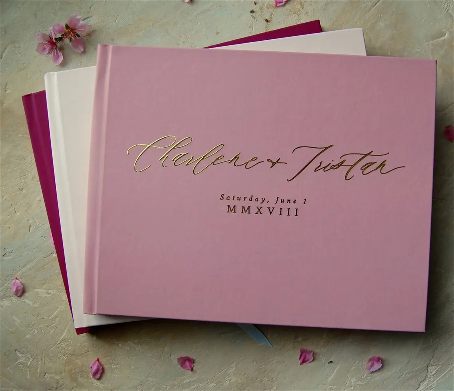 Custom Elegant Wedding Guest B - Custom Photo Book avis et prix