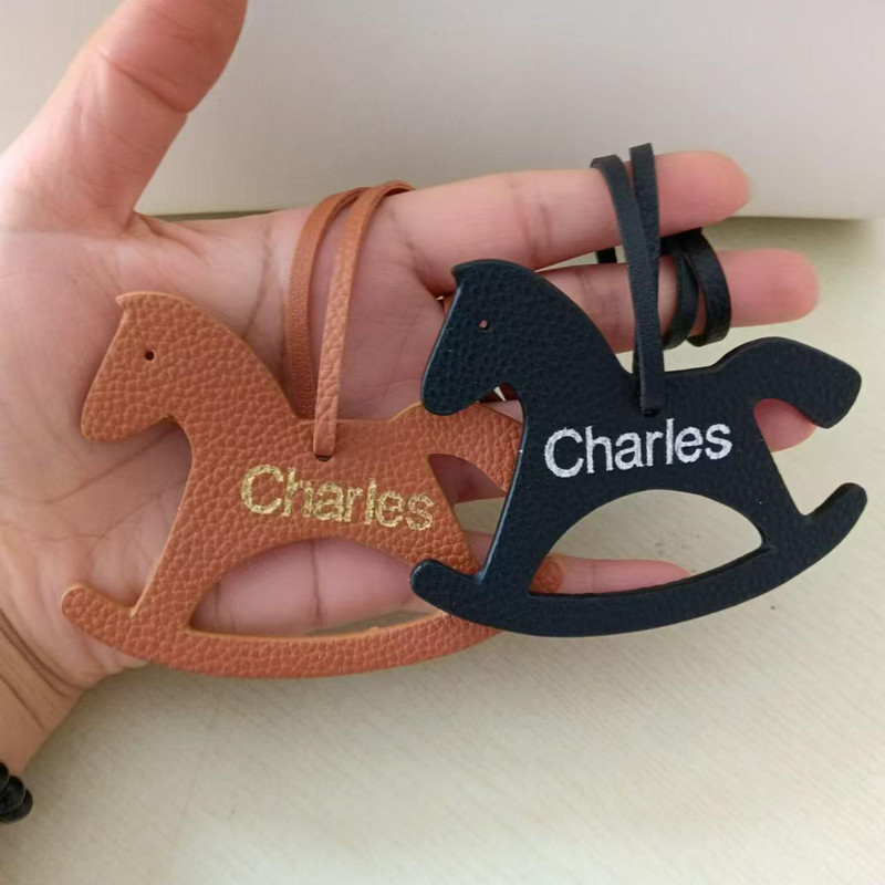 Custom Initial Fashion Horse B - Monogram Keychain Leather avis et prix