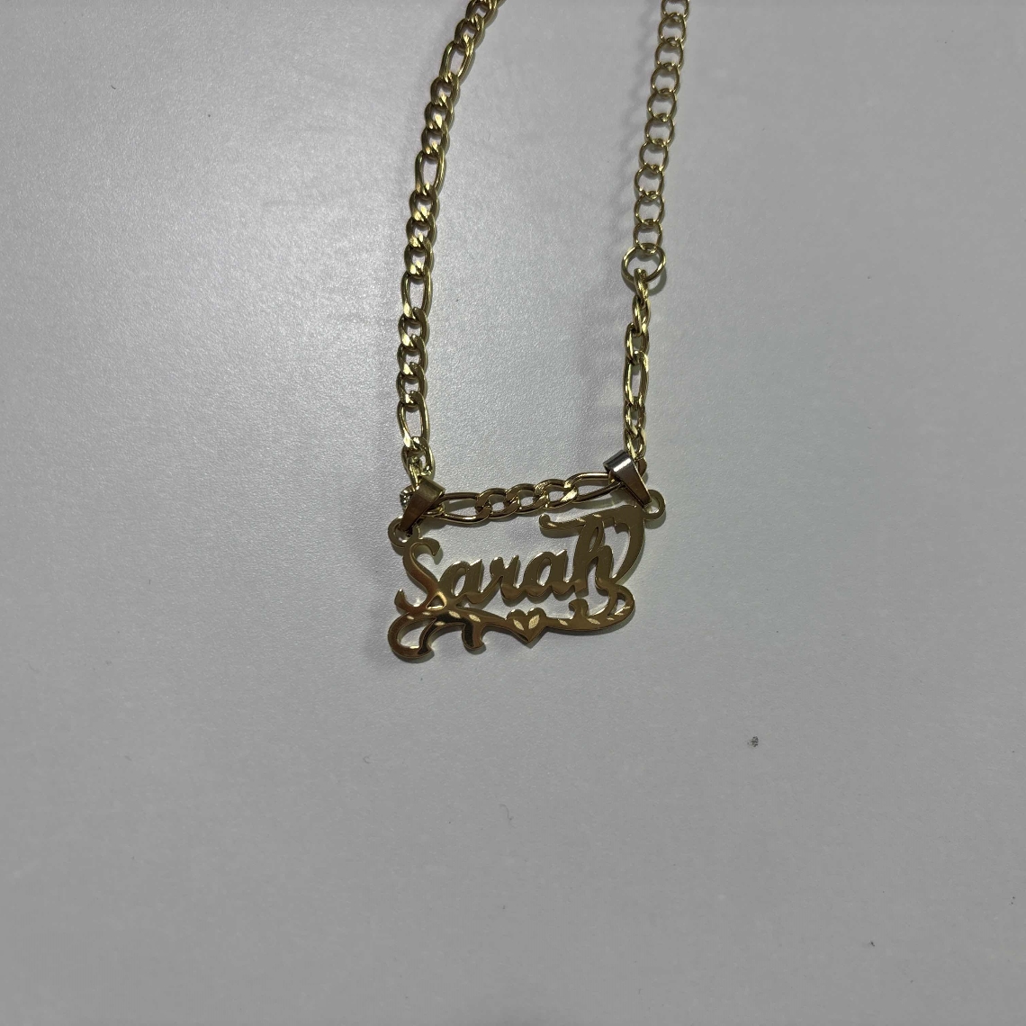 Custom Figaro Chain Heart Name - Name Necklace Custom avis et prix