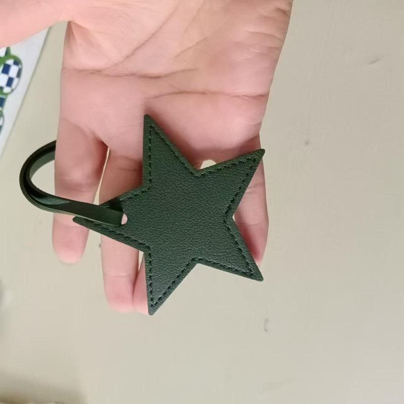 Free initials five pointed sta - Monogram Keychain Leather avis et prix